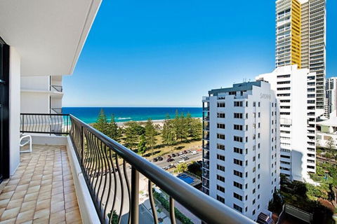 ULTIQA Beach Haven On Broadbeach - Tourism Cairns 33