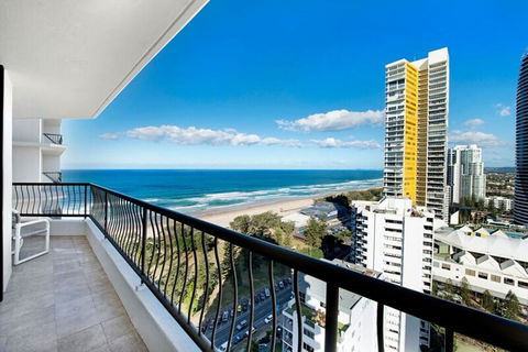 ULTIQA Beach Haven On Broadbeach - Tourism Cairns 12