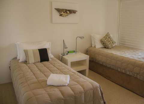 De Ville Apartments - Tourism Cairns 1