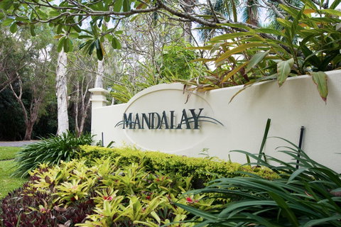 Mandalay Luxury Beachfront Apartments - Tourism Cairns 5