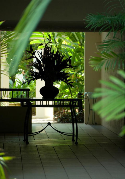 Mandalay Luxury Beachfront Apartments - Tourism Cairns 3