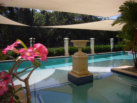 Mandalay Luxury Beachfront Apartments - Tourism Cairns 12