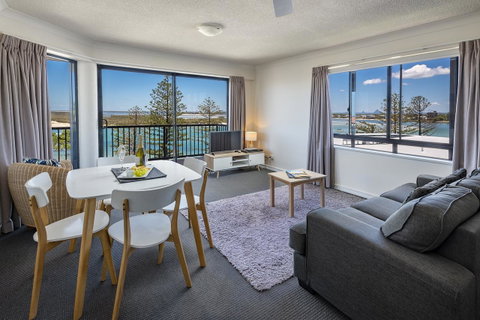 Belaire Place Motel Apartments - Tourism Cairns 8