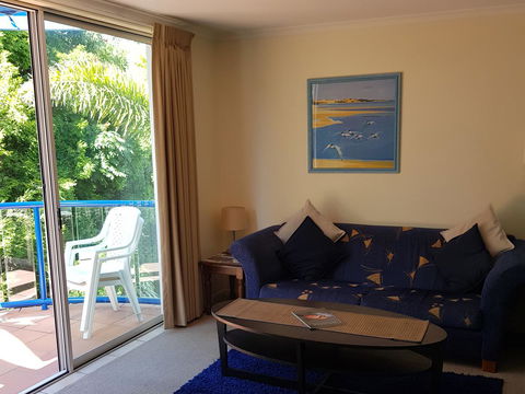 Surfers Beach Resort One - Tourism Cairns 28