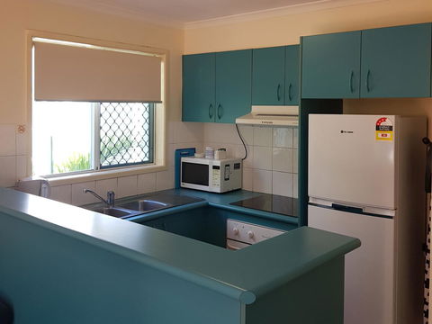 Surfers Beach Resort One - Tourism Cairns 31