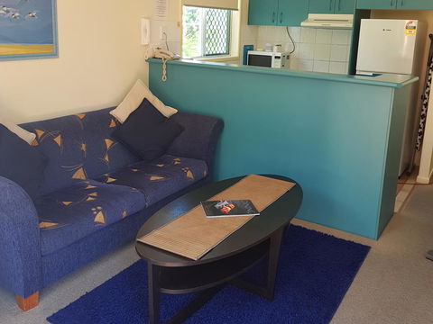 Surfers Beach Resort One - Tourism Cairns 27