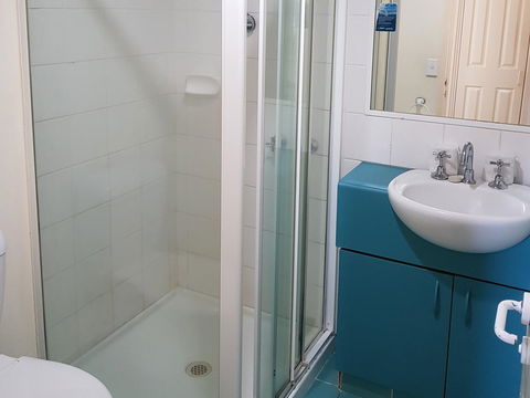Surfers Beach Resort One - Tourism Cairns 30
