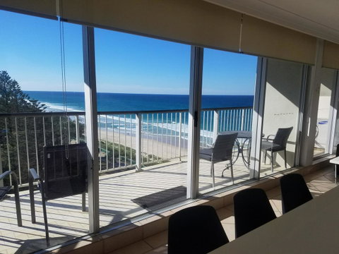 Golden Sands On The Beach - Absolute Beachfront Apartments - Tourism Cairns 32