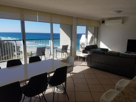 Golden Sands On The Beach - Absolute Beachfront Apartments - Tourism Cairns 35