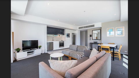 Gold Coast Private Apartments - H Residences, Surfers Paradise - Tourism Cairns 33