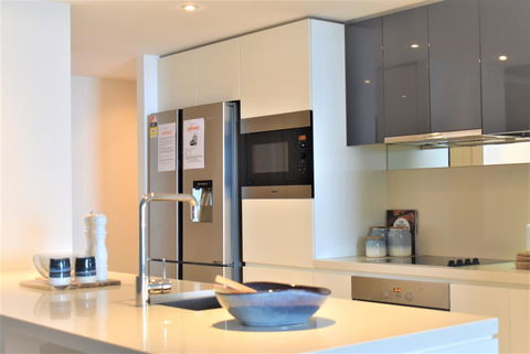 Gold Coast Private Apartments - H Residences, Surfers Paradise - Tourism Cairns 4