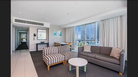 Gold Coast Private Apartments - H Residences, Surfers Paradise - Tourism Cairns 32