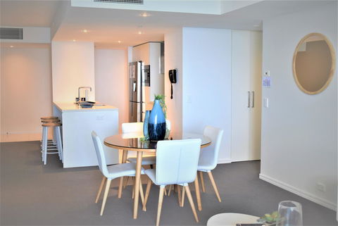 Gold Coast Private Apartments - H Residences, Surfers Paradise - Tourism Cairns 12