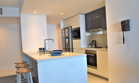 Gold Coast Private Apartments - H Residences, Surfers Paradise - Tourism Cairns 10
