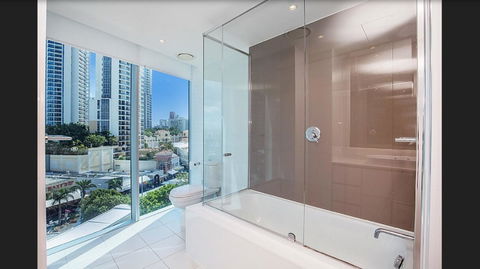 Gold Coast Private Apartments - H Residences, Surfers Paradise - Tourism Cairns 36