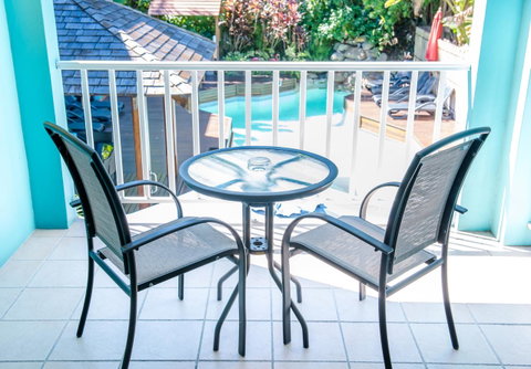 Le Cher Du Monde Adults Only - Tourism Cairns 28