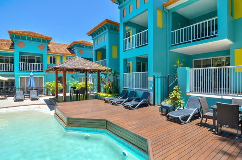 Le Cher Du Monde Adults Only - Tourism Cairns 18