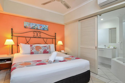 Le Cher Du Monde Adults Only - Tourism Cairns 24