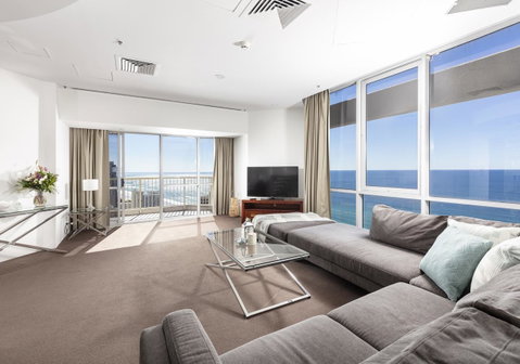 Novotel Surfers Paradise - Tourism Cairns 3