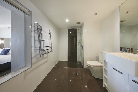Novotel Surfers Paradise - Tourism Cairns 30