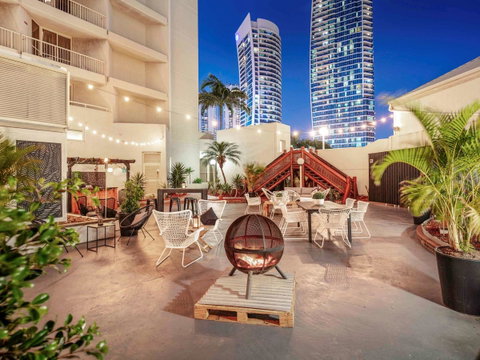 Novotel Surfers Paradise - Tourism Cairns 0