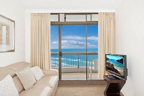 Surfers International Apartments - Tourism Cairns 27