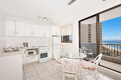 Surfers International Apartments - Tourism Cairns 21