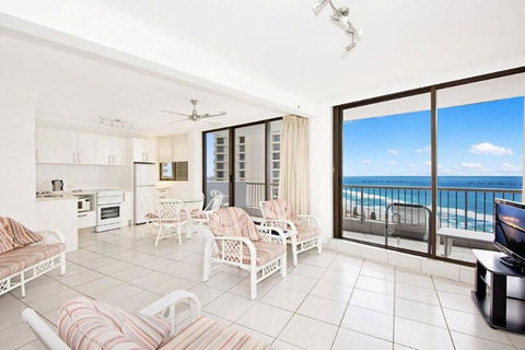 Surfers International Apartments - Tourism Cairns 17