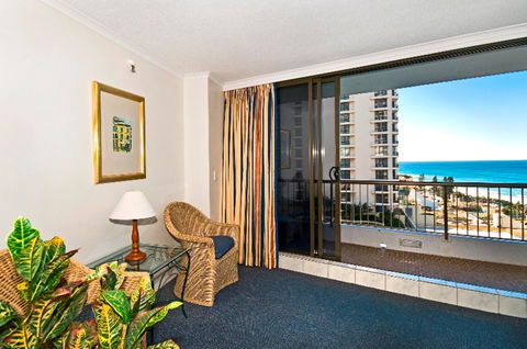Surfers International Apartments - Tourism Cairns 25