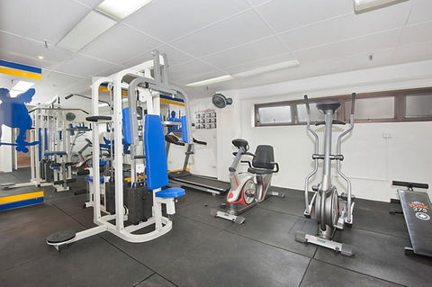 Surfers International Apartments - Tourism Cairns 9