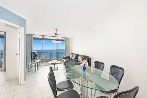 Surfers International Apartments - Tourism Cairns 16