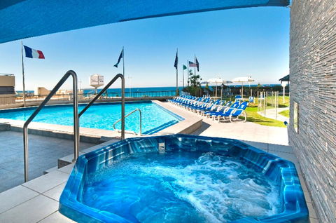 Surfers International Apartments - Tourism Cairns 1