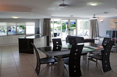 Waters Edge Apartment Cairns - Tourism Cairns 2