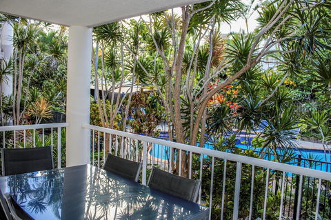 Surfers Beach Holiday Apartments - Tourism Cairns 13