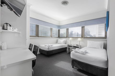 George Williams Hotel - Tourism Cairns 36