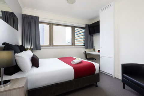 George Williams Hotel - Tourism Cairns 11