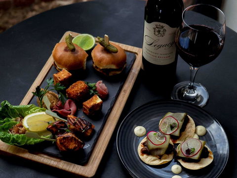 Pullman Cairns International - Tourism Cairns 35