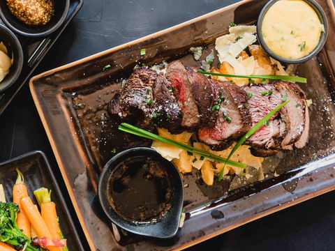 Pullman Cairns International - Tourism Cairns 29