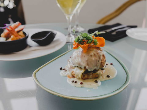 Pullman Cairns International - Tourism Cairns 32