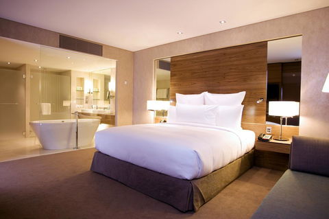 Hilton Brisbane - Tourism Cairns 7