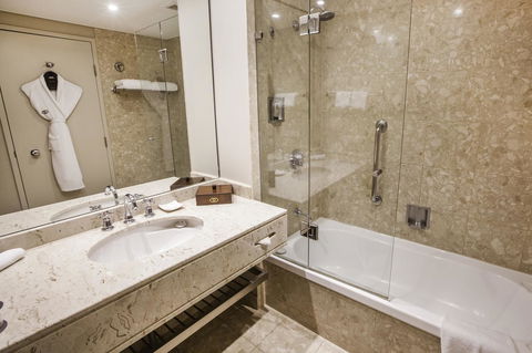 Sofitel Brisbane Central - Tourism Cairns 11