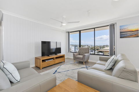 Burgess @ Kings Beach Apartments - Tourism Cairns 43