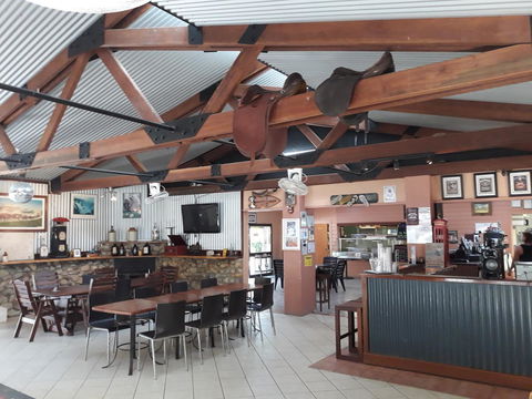 Speewah Country Tavern - Tourism Cairns 10