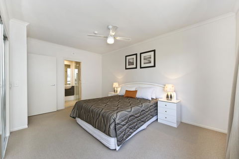 On The Bay Apartments - Tourism Cairns 19