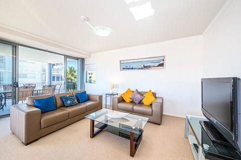 On The Bay Apartments - Tourism Cairns 5