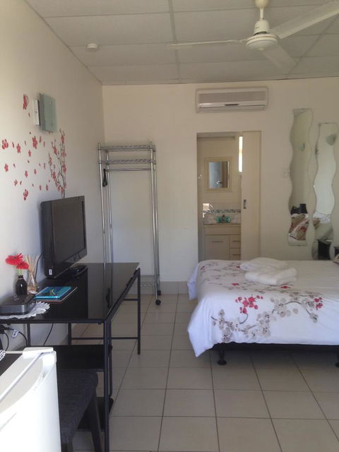 Black Marlin Motel - Tourism Cairns 8