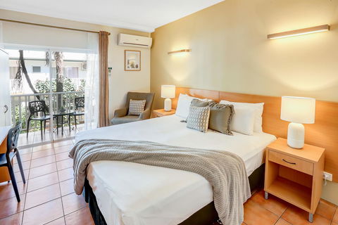 Coral Tree Inn - Tourism Cairns 13