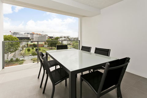 Arise Princess Regent Apartments - Tourism Cairns 2