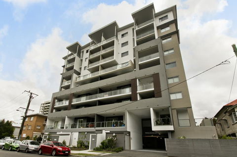 Arise Princess Regent Apartments - Tourism Cairns 1