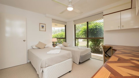 Norfolk Luxury Beachfront Apartments - Tourism Cairns 19